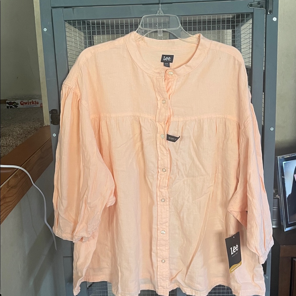 Lee Soft Peach Button-Up Shirt